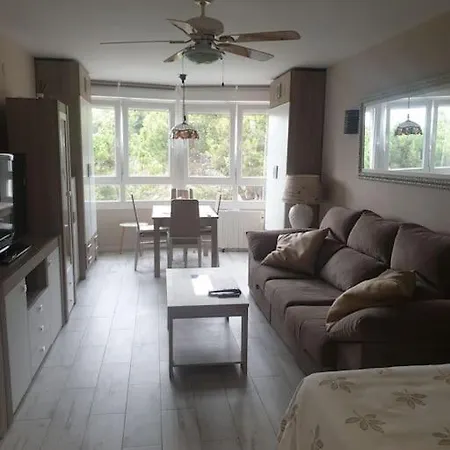 Precioso Estudio Con Piscina A 200m Del Mar * 马尔韦利亚