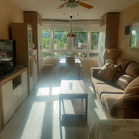 Precioso Estudio Con Piscina A 200m Del Mar