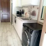 Precioso Estudio Con Piscina A 200m Del Mar